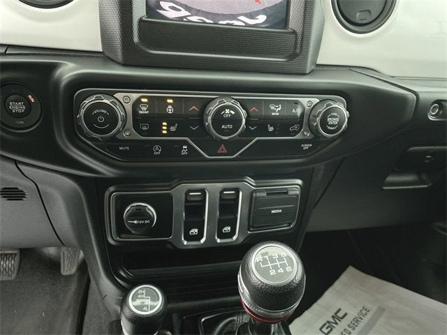 2021 Jeep Wrangler Islander 4X4