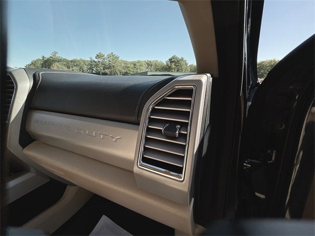 2017 Ford Super Duty F-250 SRW Lariat