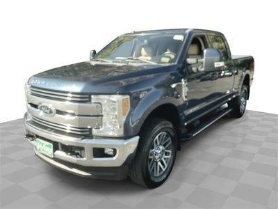 2017 Ford Super Duty F-250 SRW Lariat