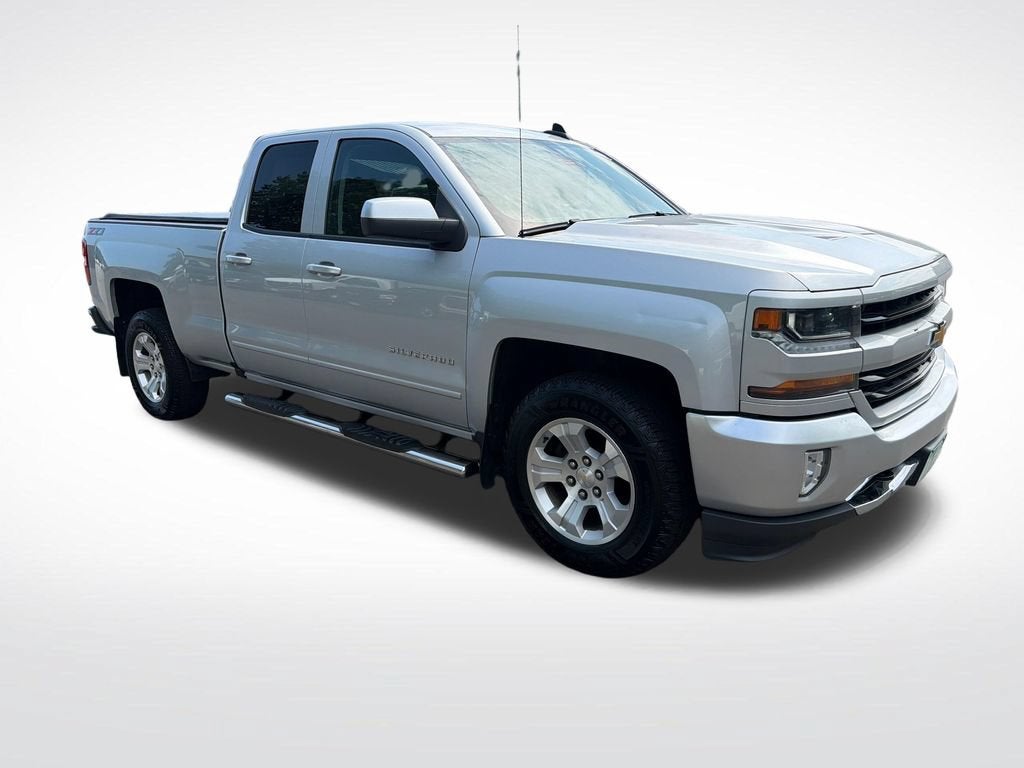 2018 Chevrolet Silverado 1500 LT Z71 - Photo 18