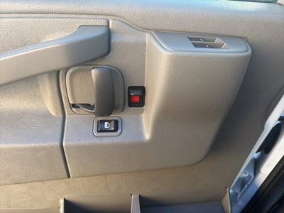 2022 GMC Savana Cutaway 3500 Gas