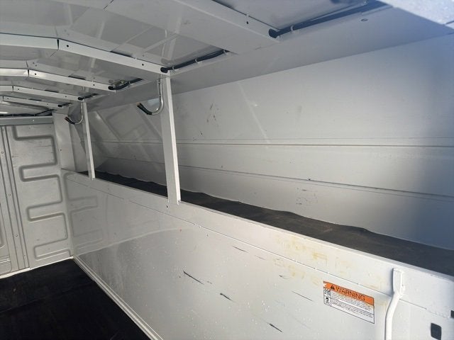 2022 GMC Savana Cutaway 3500 Gas