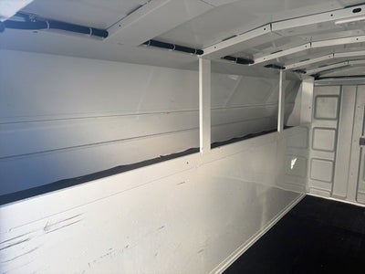 2022 GMC Savana Cutaway 3500 Gas