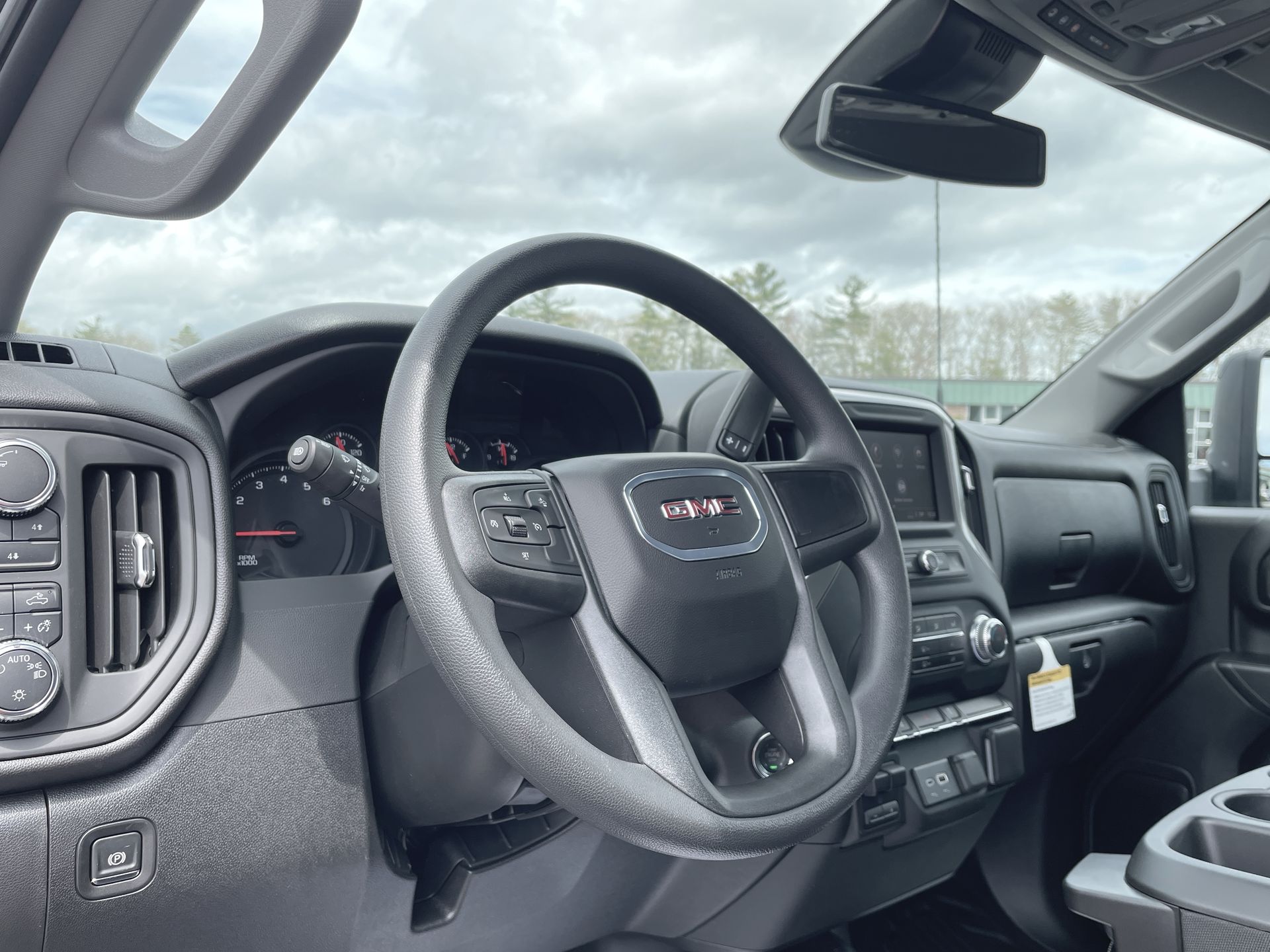 2025 GMC Sierra 3500 HD Pro