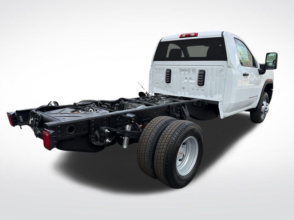 2026 GMC Sierra 3500 HD Chassis Cab Pro