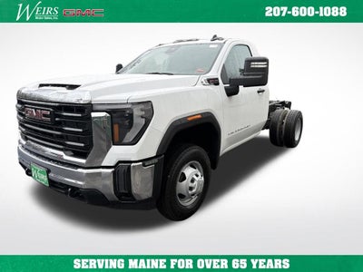 2026 GMC Sierra 3500 HD Chassis Cab Pro