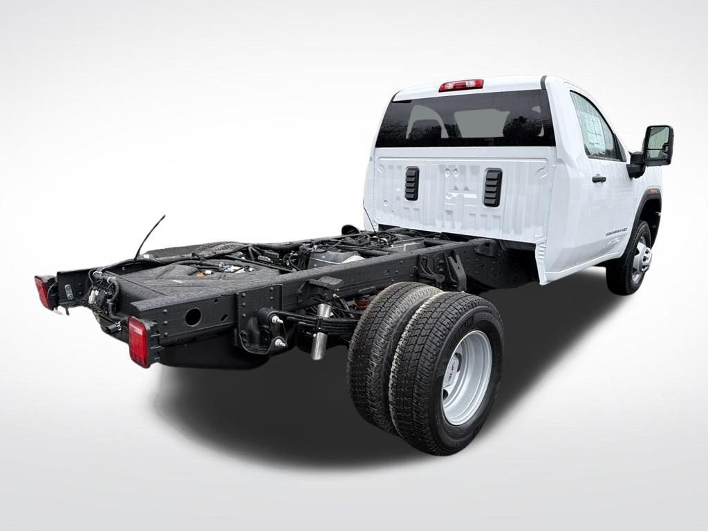 2026 GMC Sierra 3500 HD Chassis Cab Pro