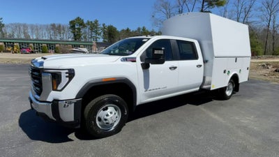2024 GMC Sierra 3500 HD Chassis Cab Pro