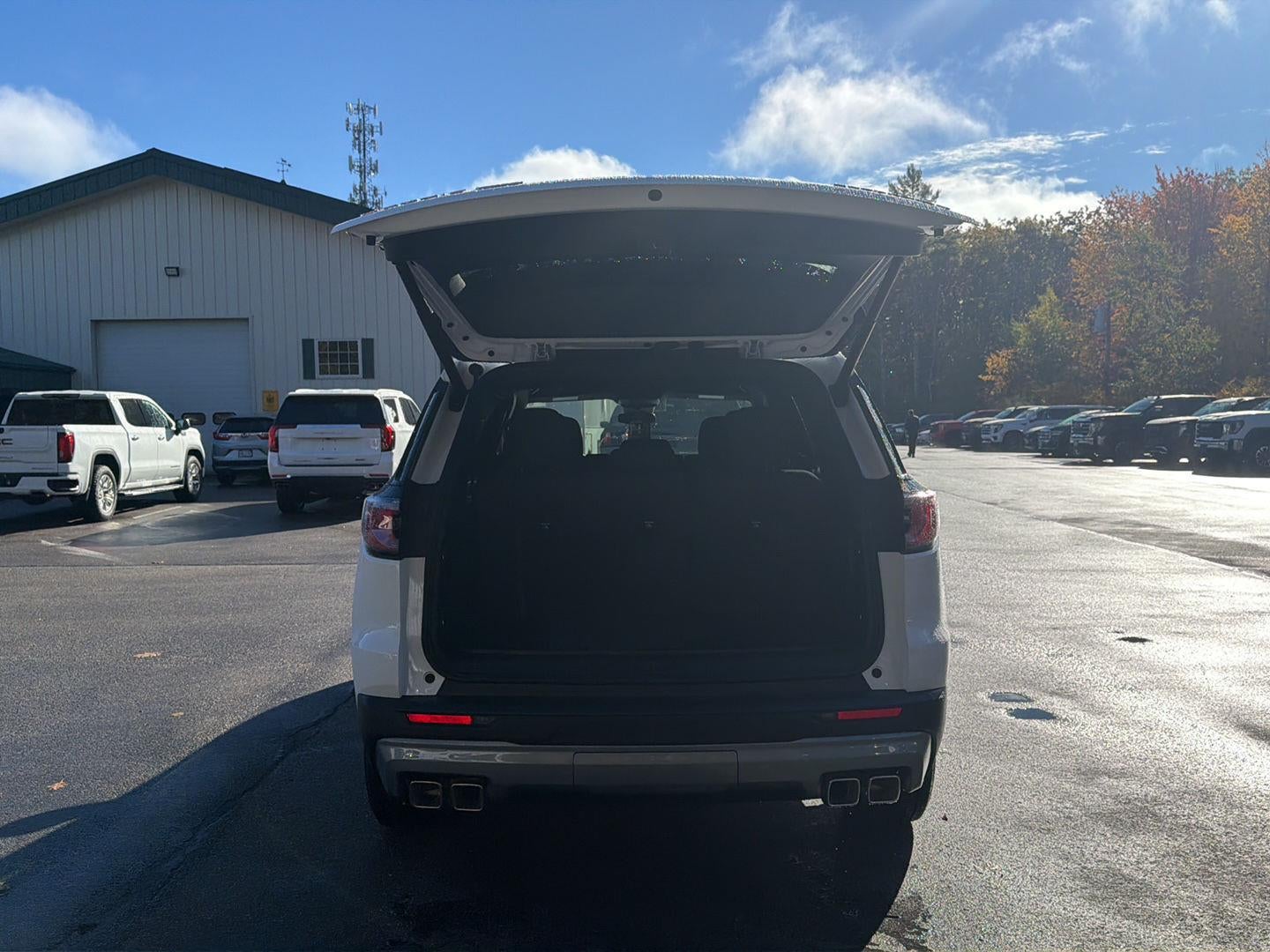 2027 GMC Acadia Elevation
