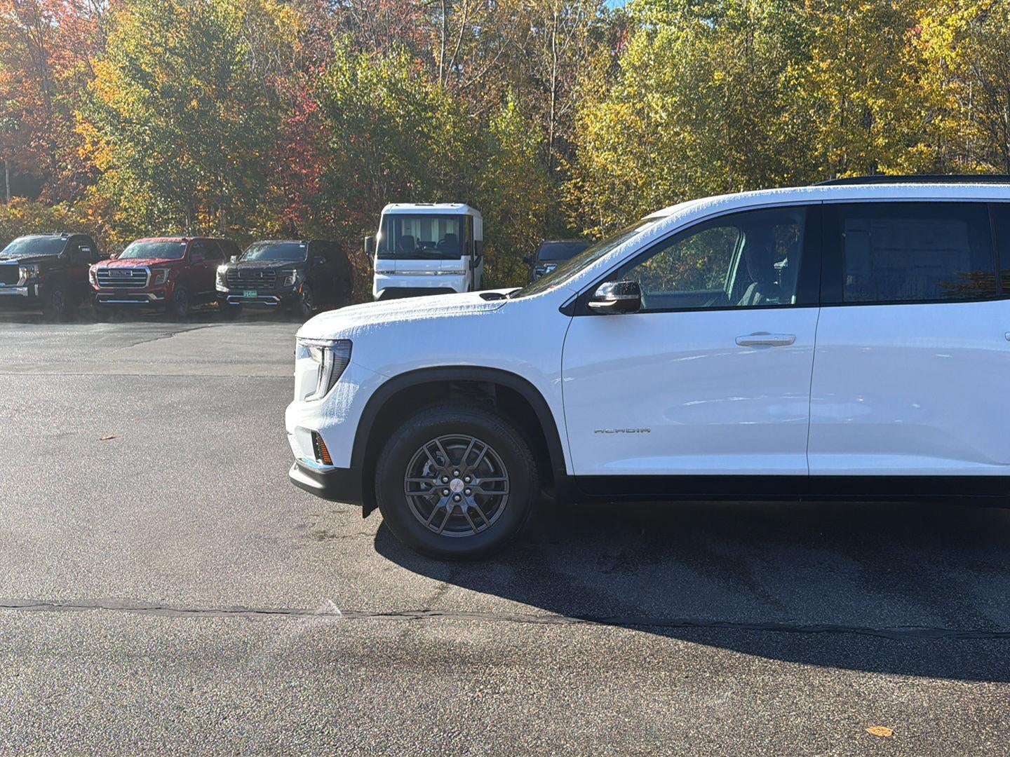 2027 GMC Acadia Elevation
