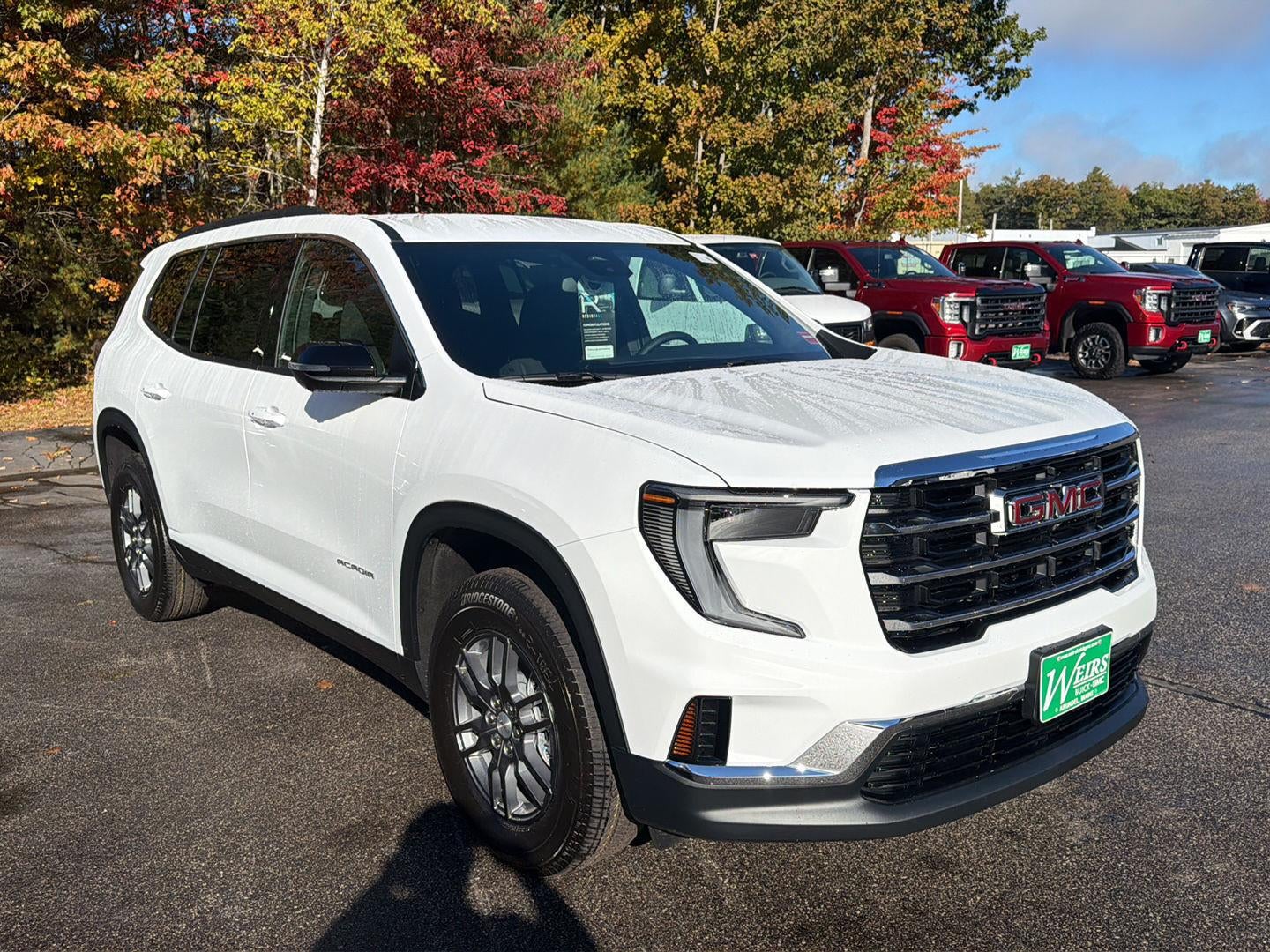 2027 GMC Acadia Elevation