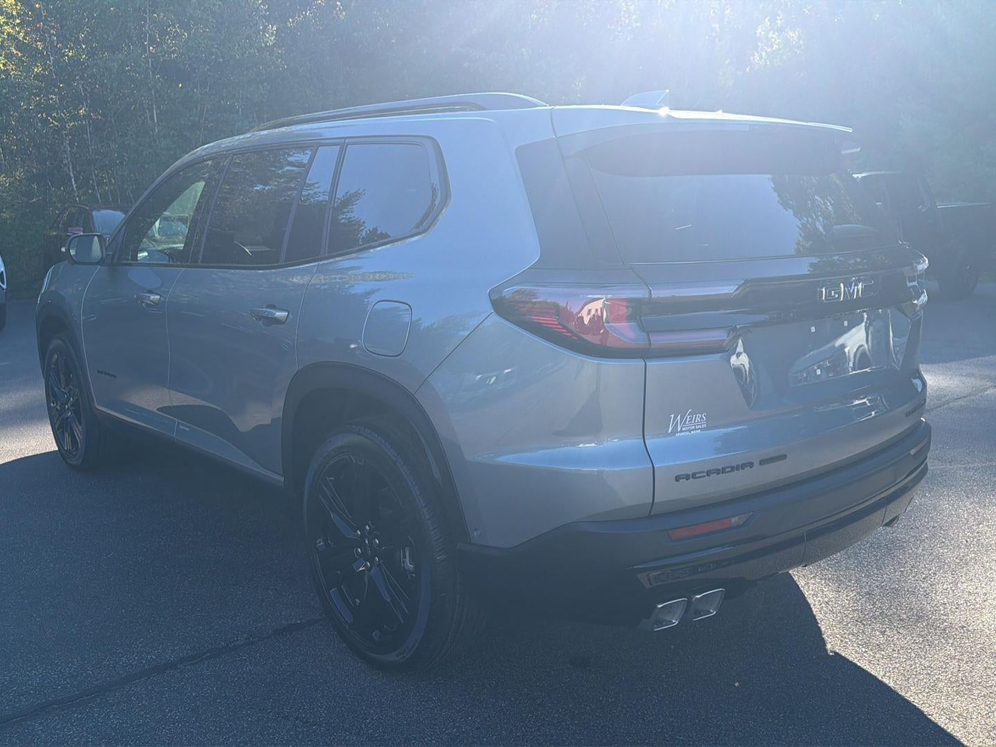 2027 GMC Acadia Elevation