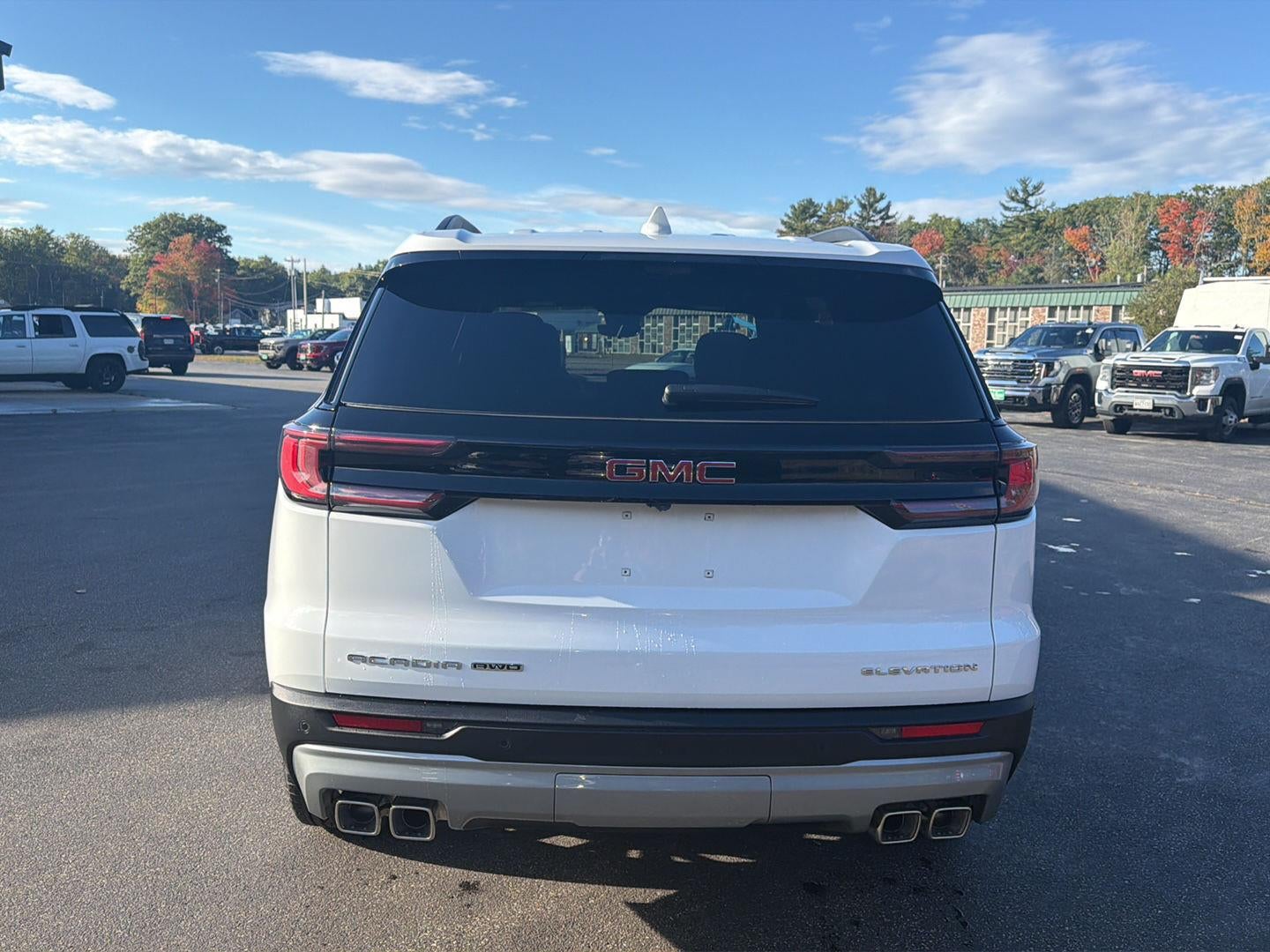 2027 GMC Acadia Elevation