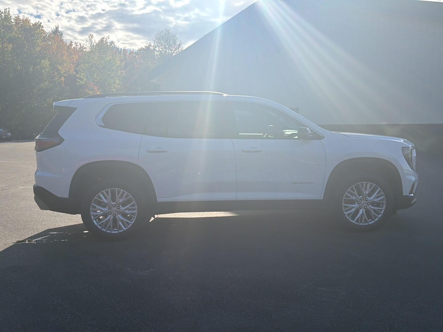 2027 GMC Acadia Elevation