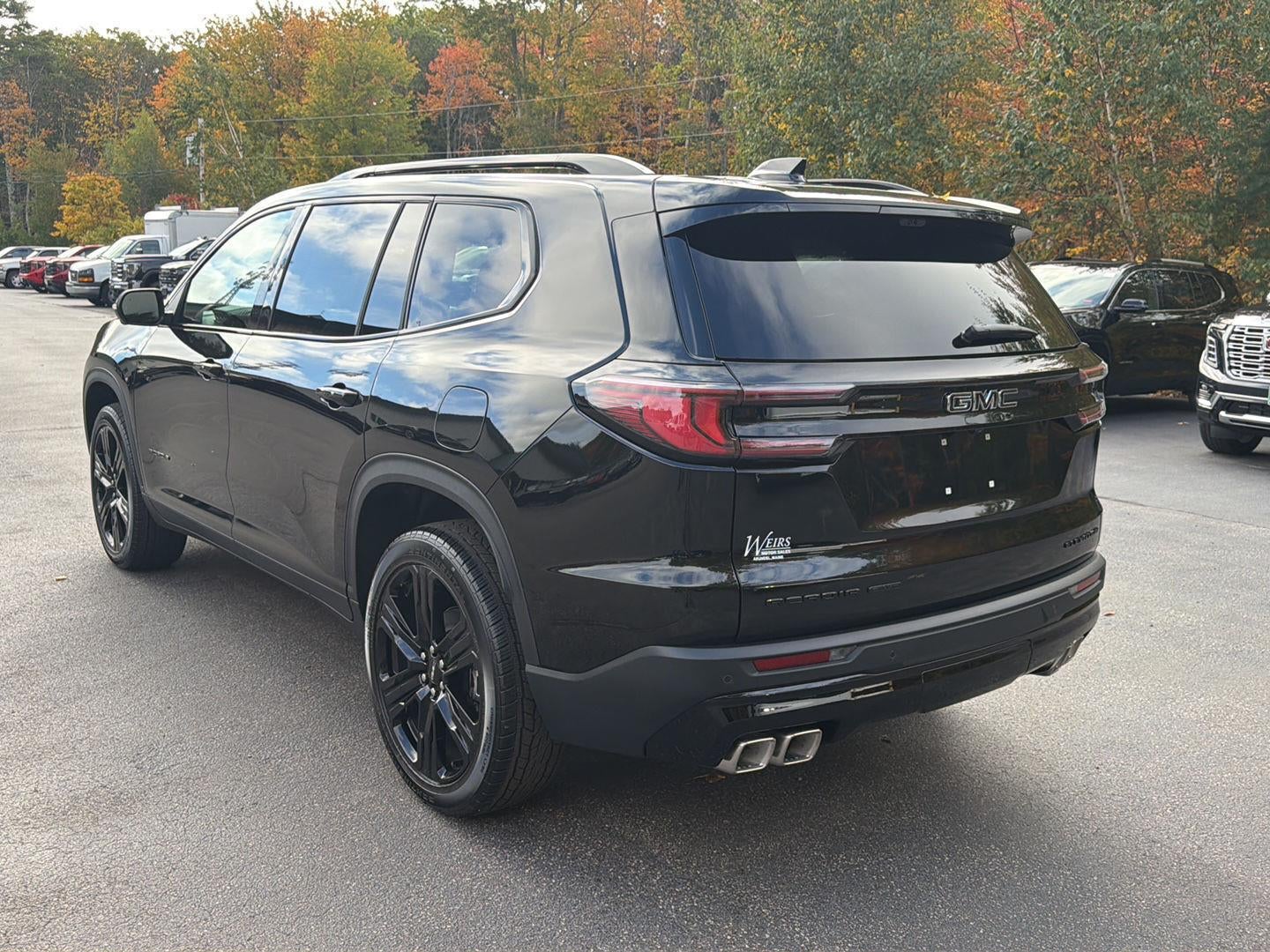 2027 GMC Acadia Elevation