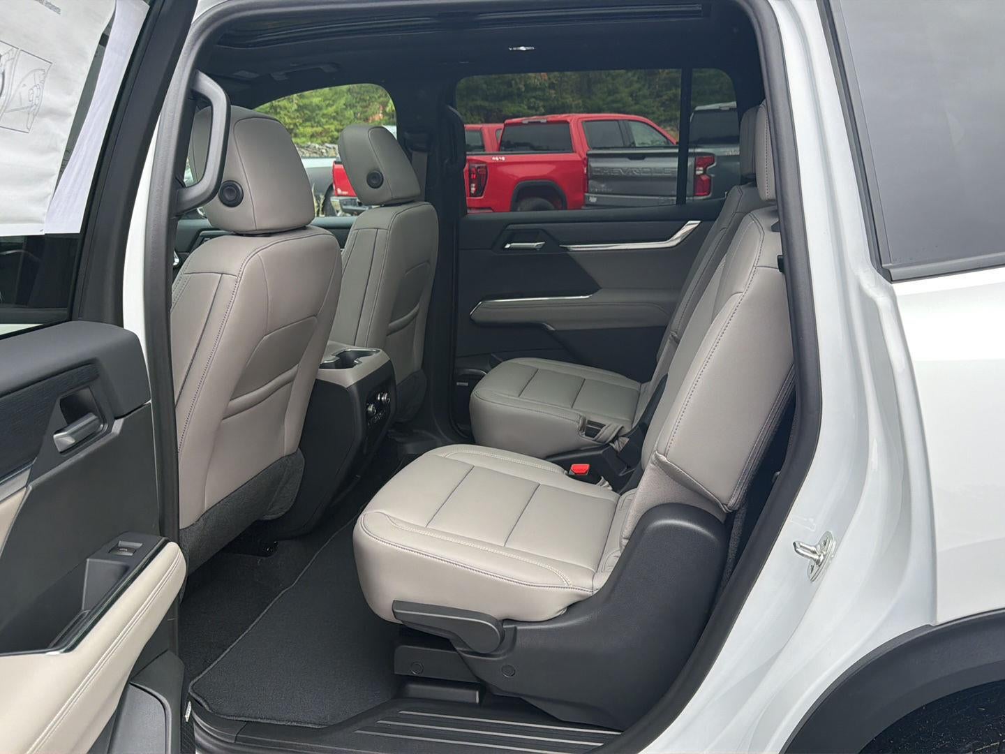 2027 GMC Acadia Elevation