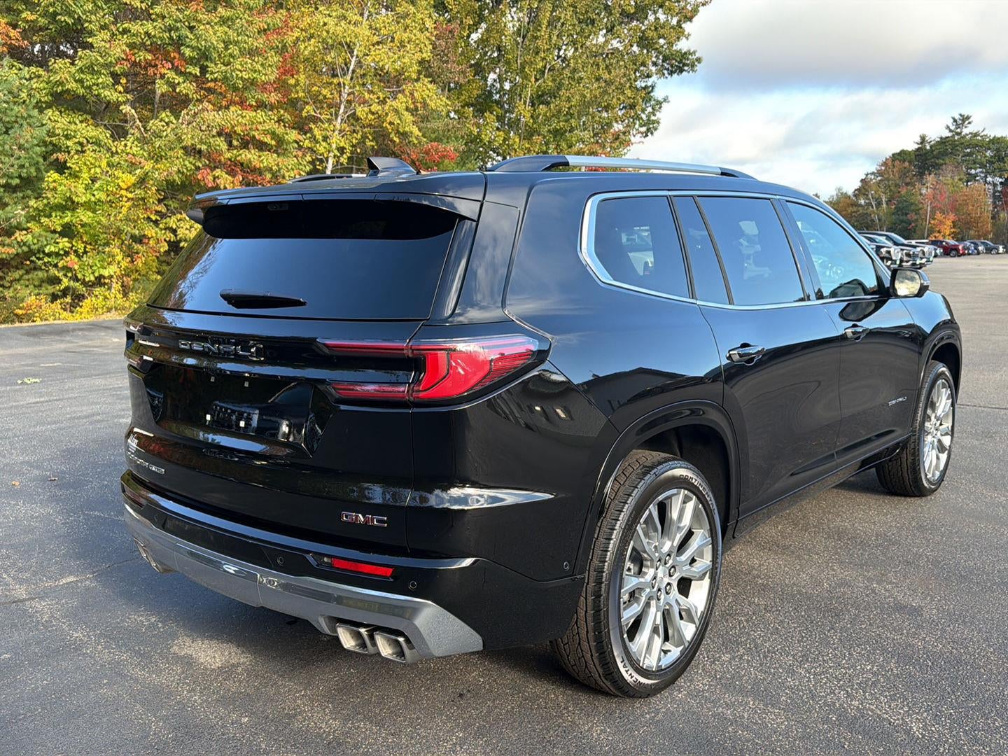2027 GMC Acadia Denali