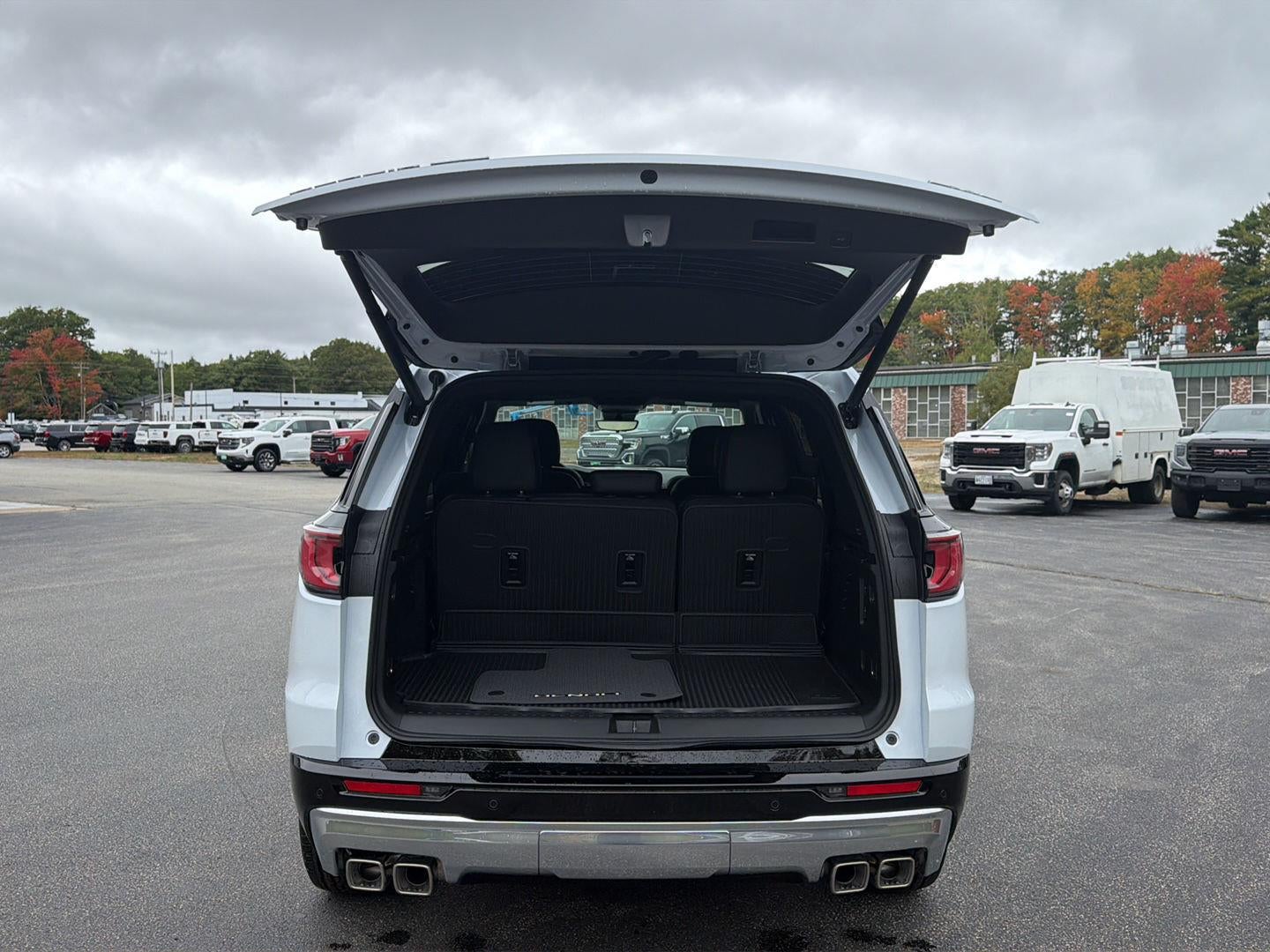 2027 GMC Acadia Denali