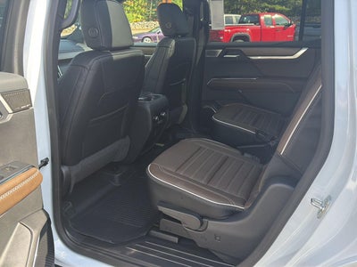 2027 GMC Acadia Denali Ultimate