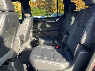2024 GMC Acadia Elevation