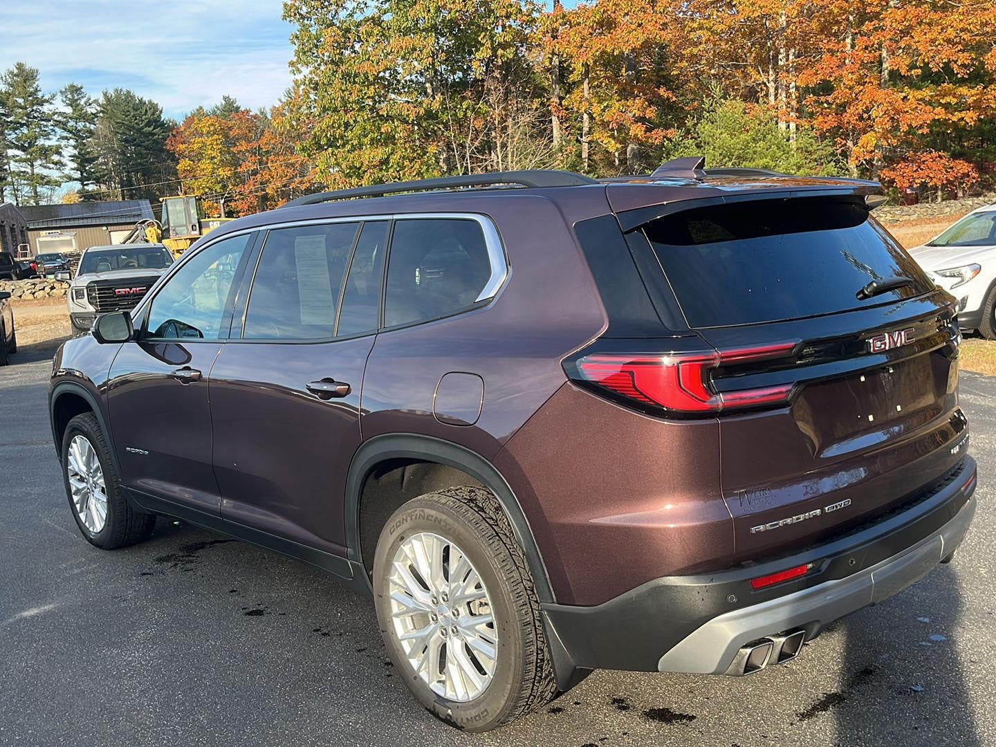2024 GMC Acadia Elevation
