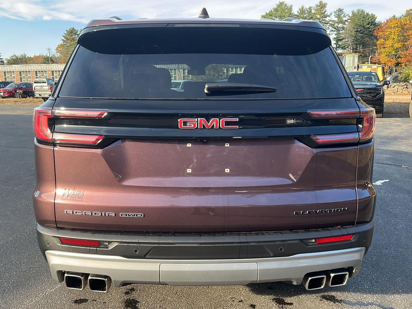 2024 GMC Acadia Elevation