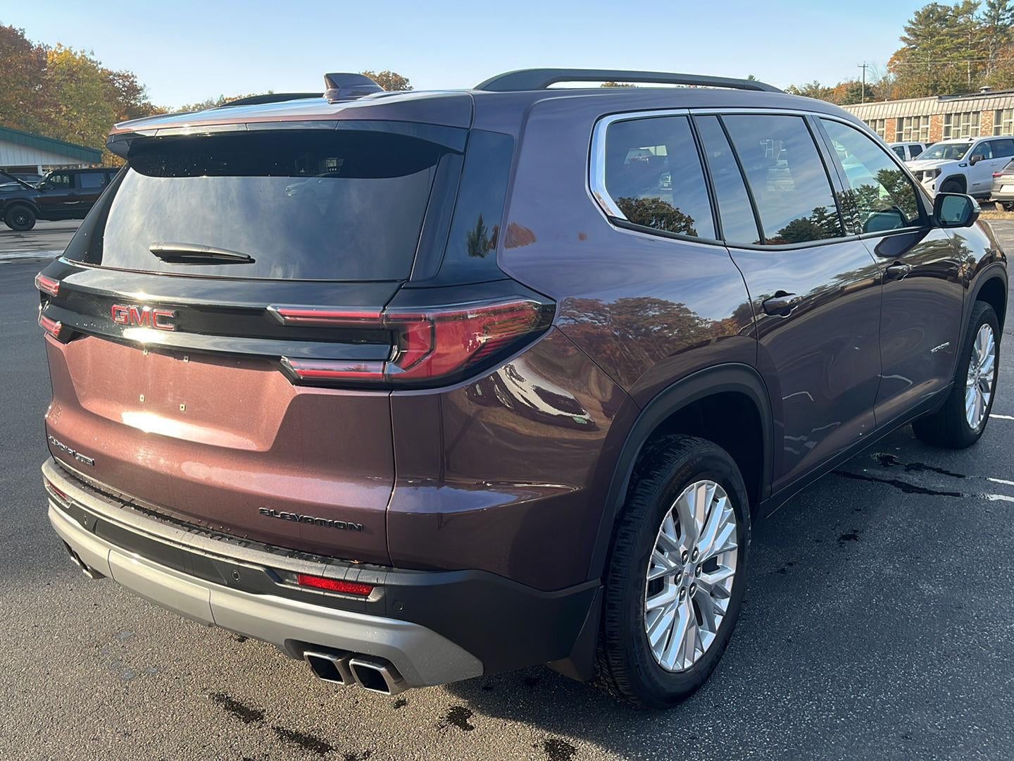 2024 GMC Acadia Elevation