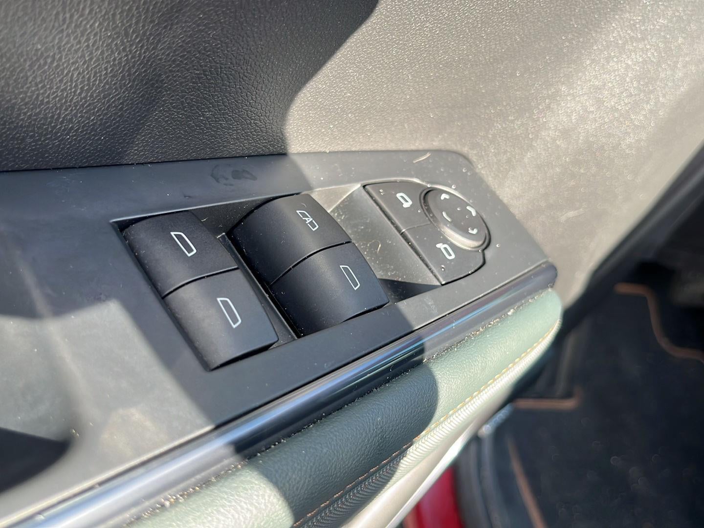 2025 GMC Acadia AT4