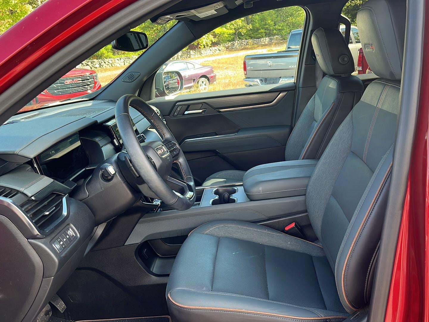 2025 GMC Acadia AT4