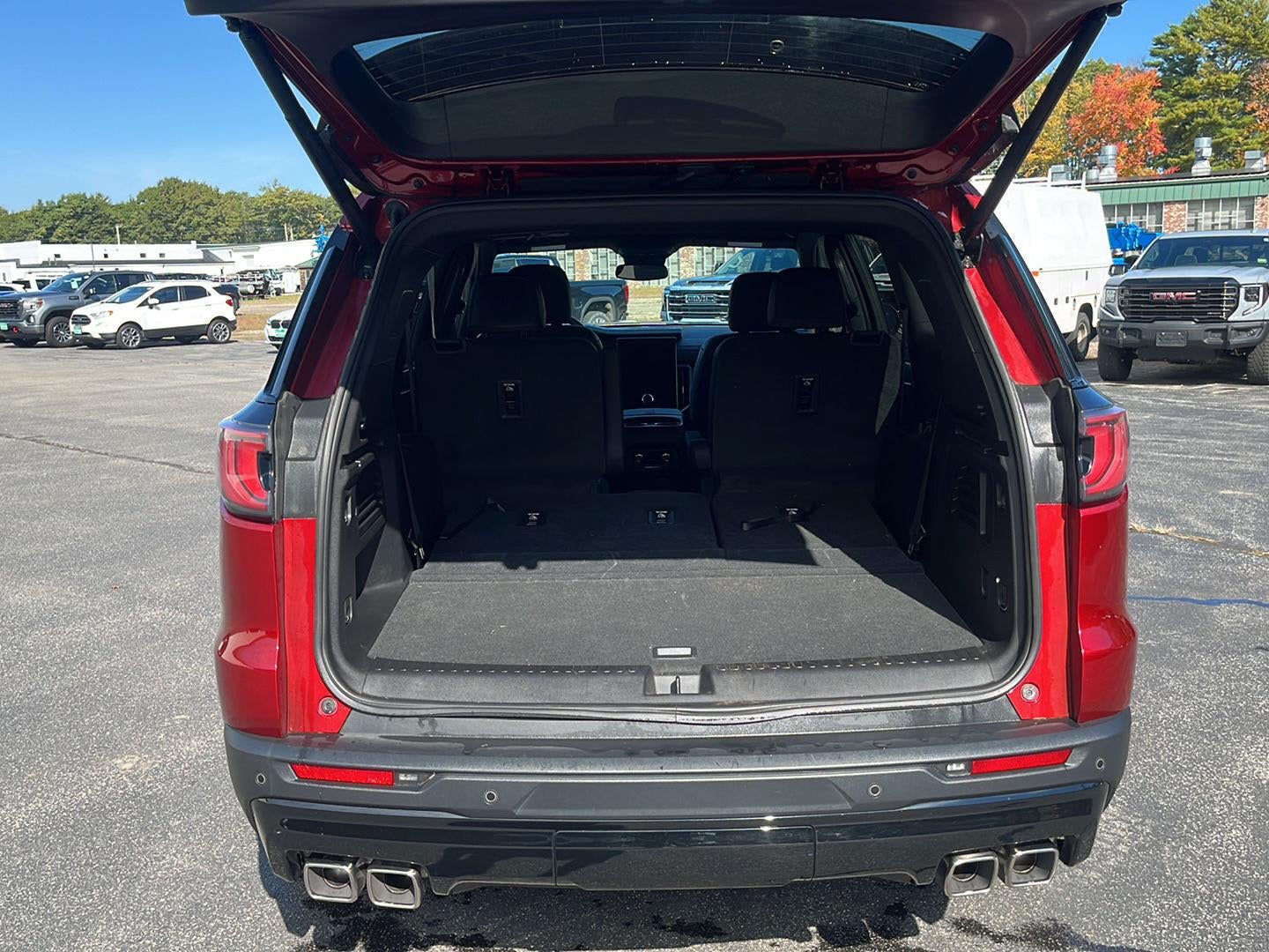 2025 GMC Acadia AT4
