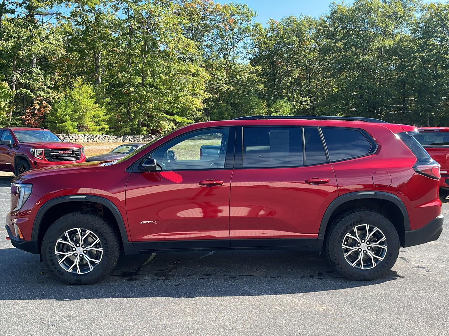 2025 GMC Acadia AT4