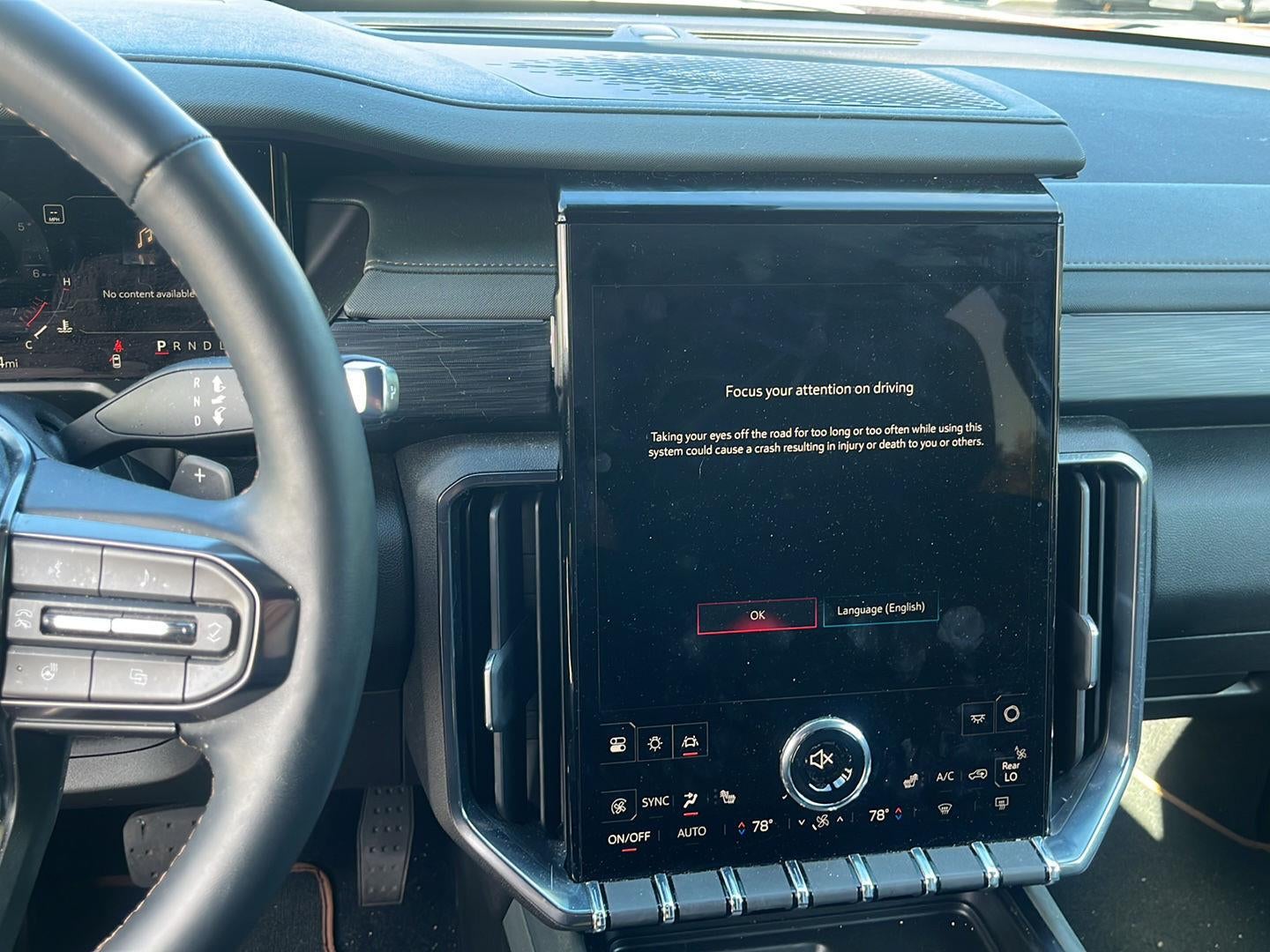 2025 GMC Acadia AT4