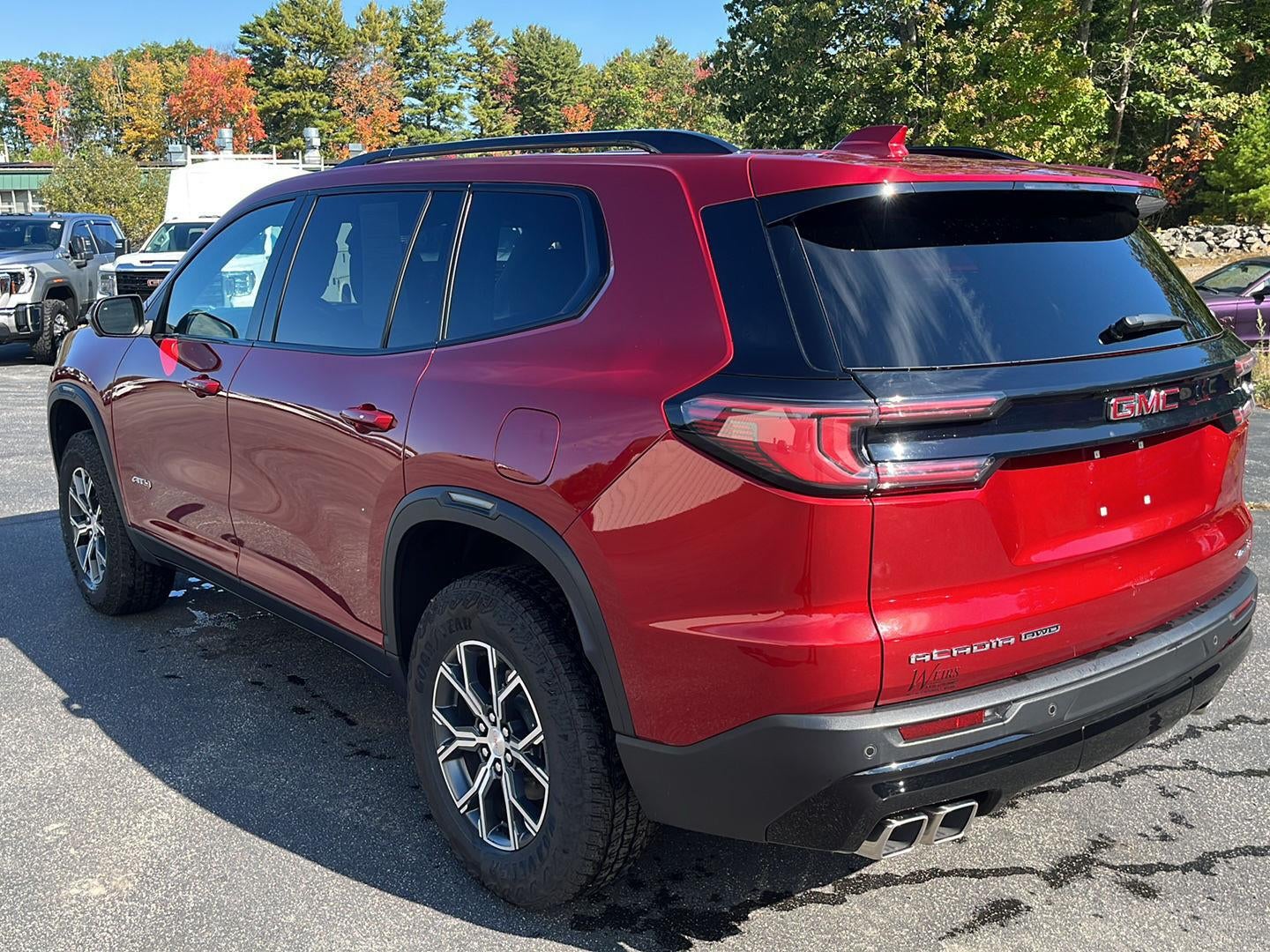 2025 GMC Acadia AT4