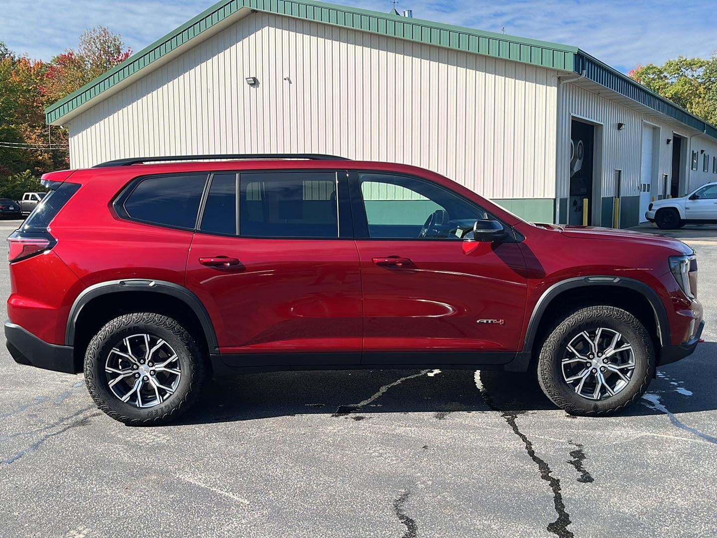 2025 GMC Acadia AT4
