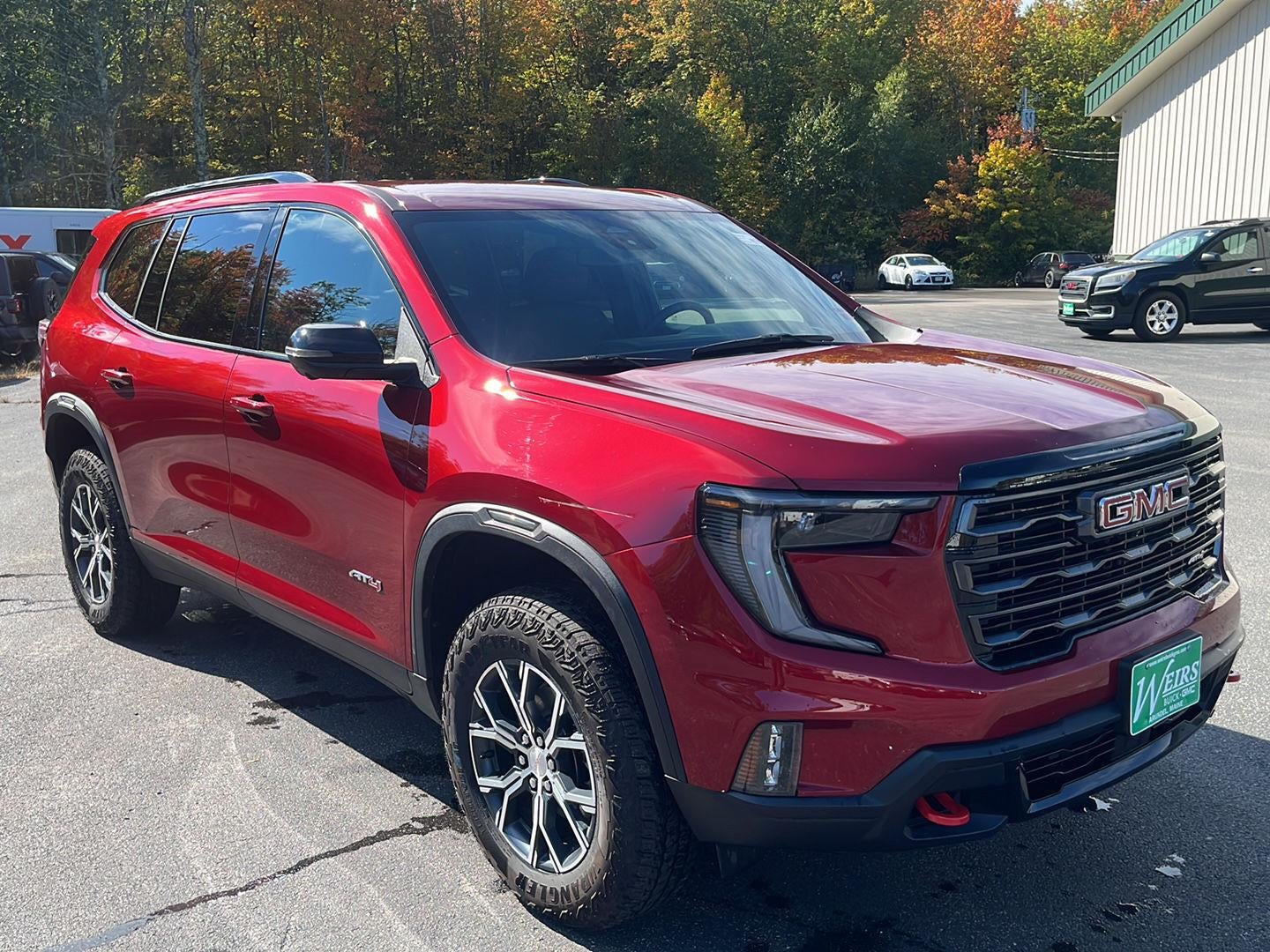 2025 GMC Acadia AT4