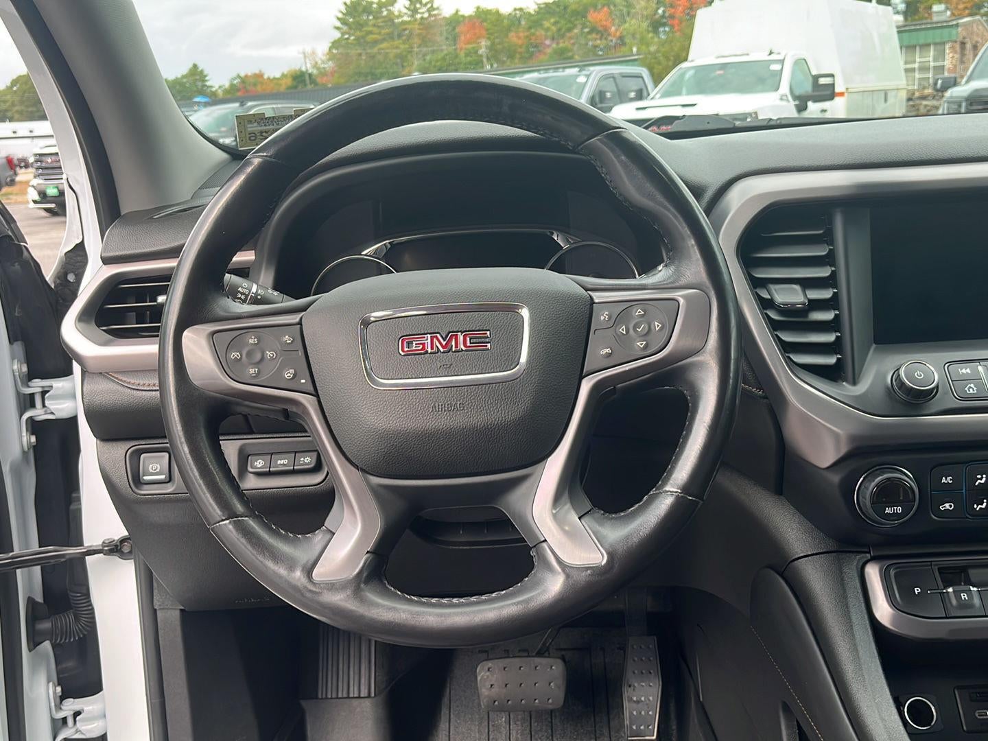 2022 GMC Acadia AT4