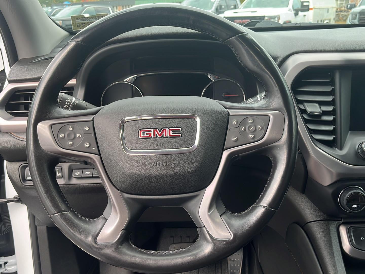 2022 GMC Acadia AT4