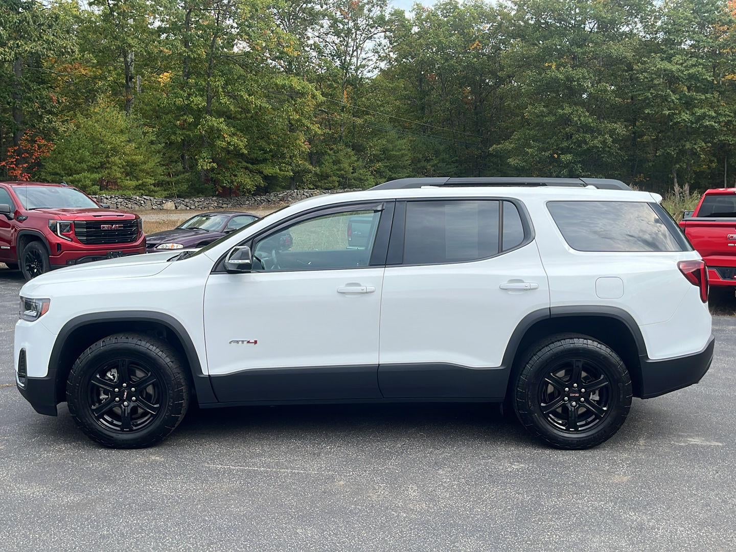 2022 GMC Acadia AT4