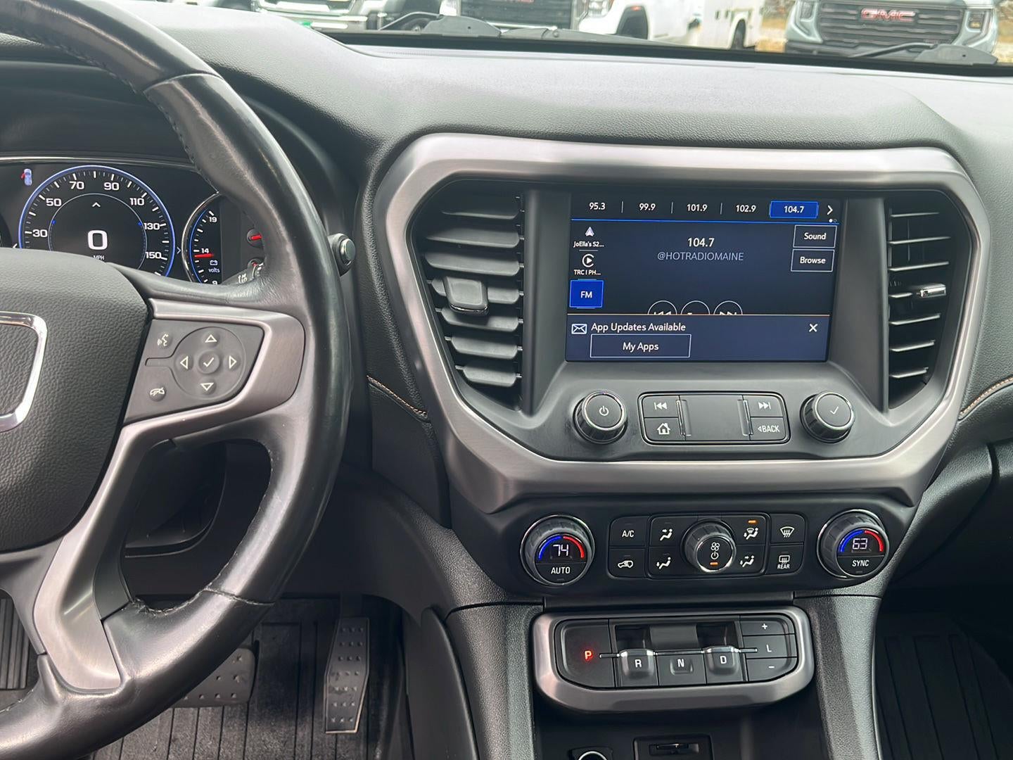 2022 GMC Acadia AT4