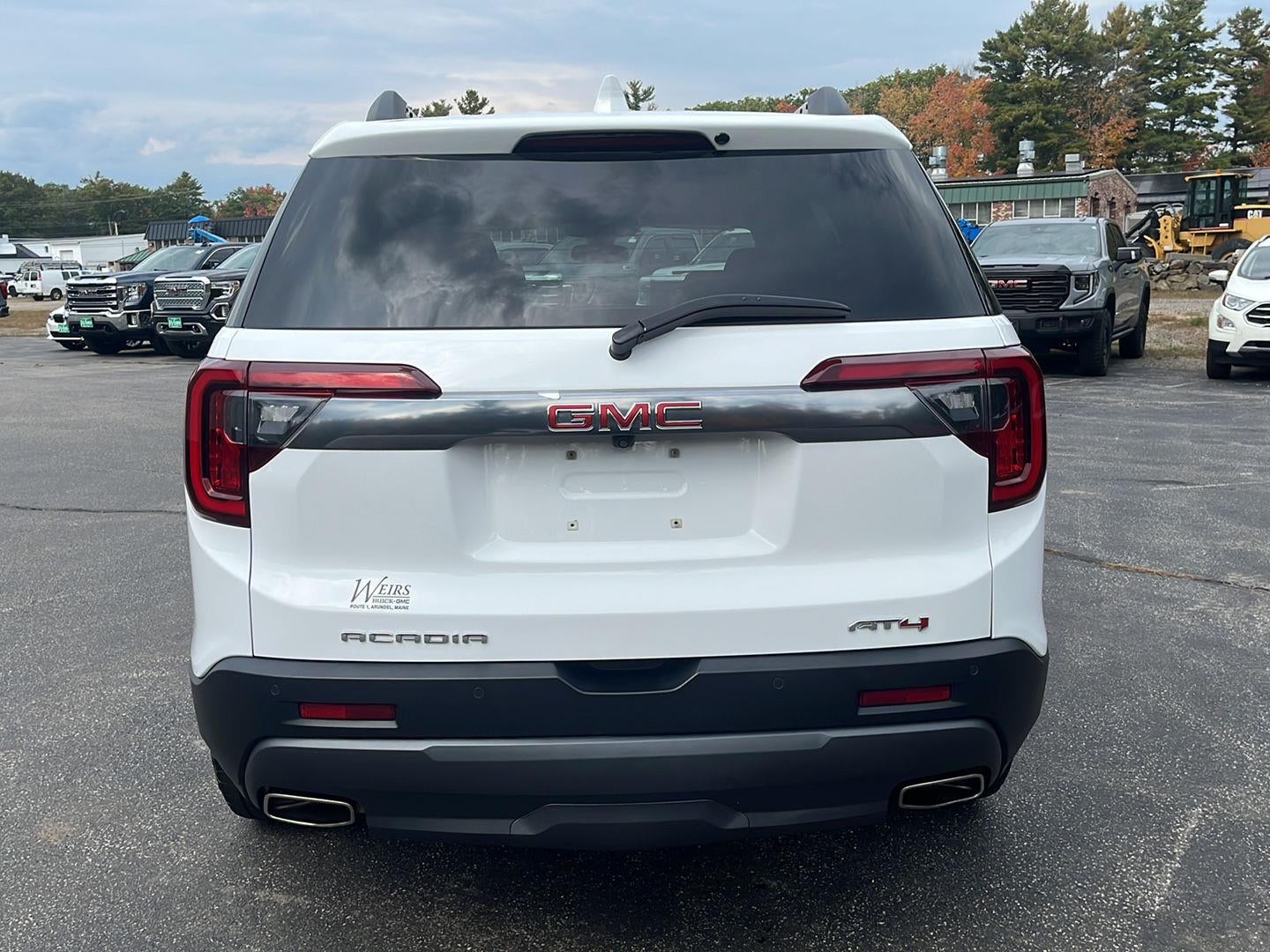 2022 GMC Acadia AT4