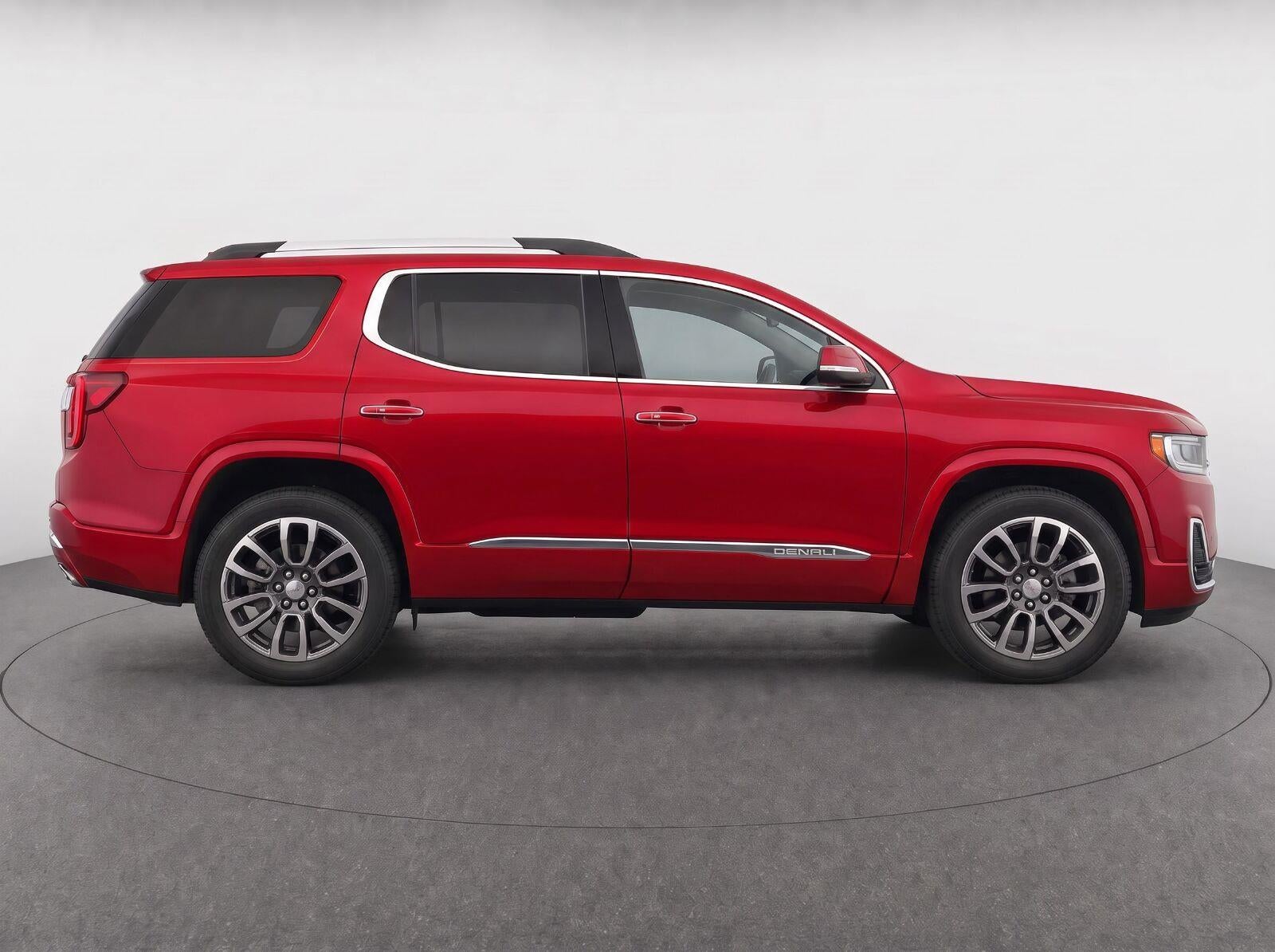 2022 GMC Acadia Denali