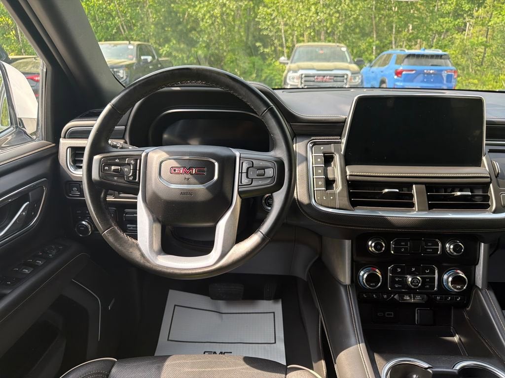 2023 GMC Yukon SLT