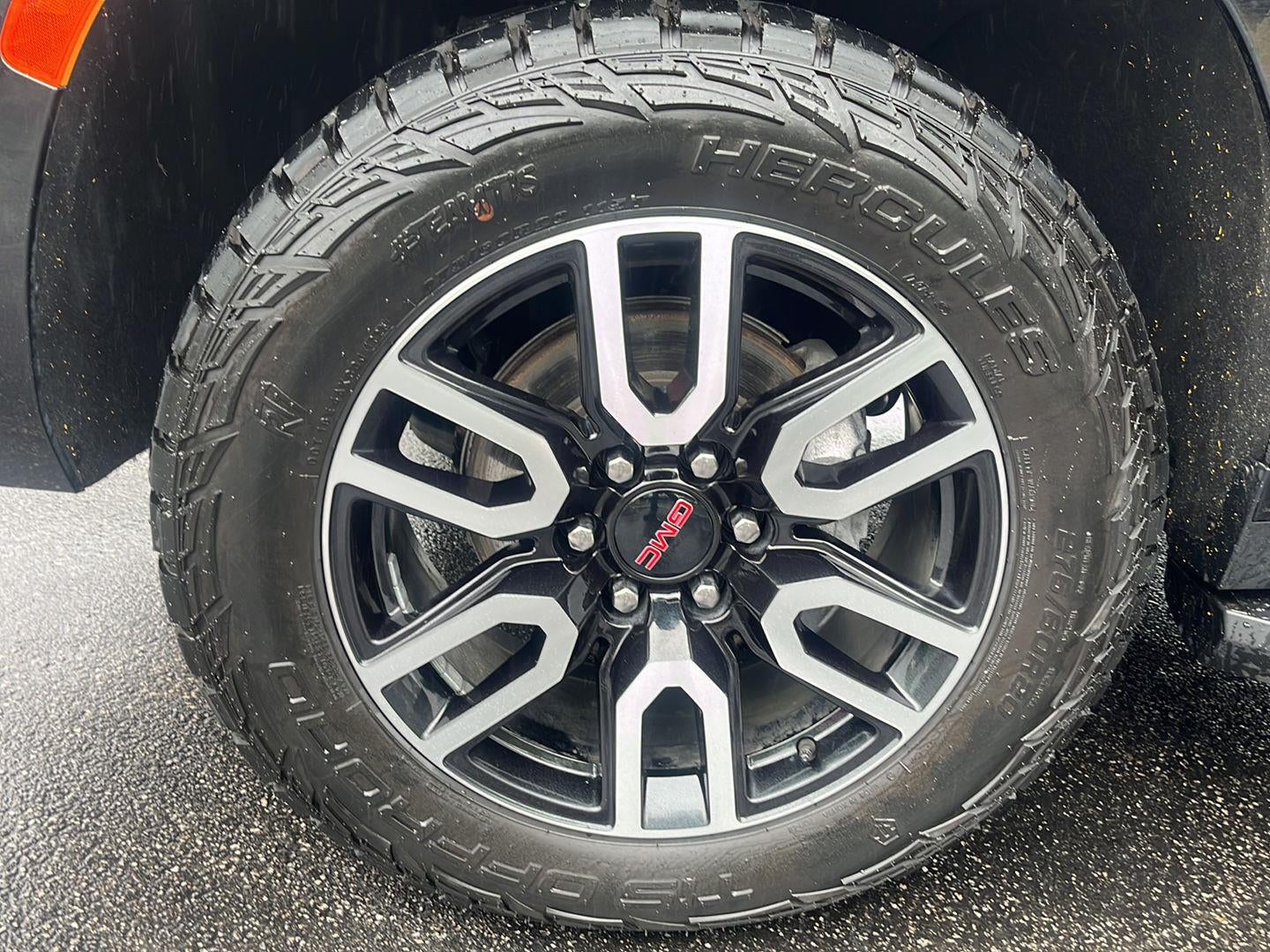 2024 GMC Yukon AT4
