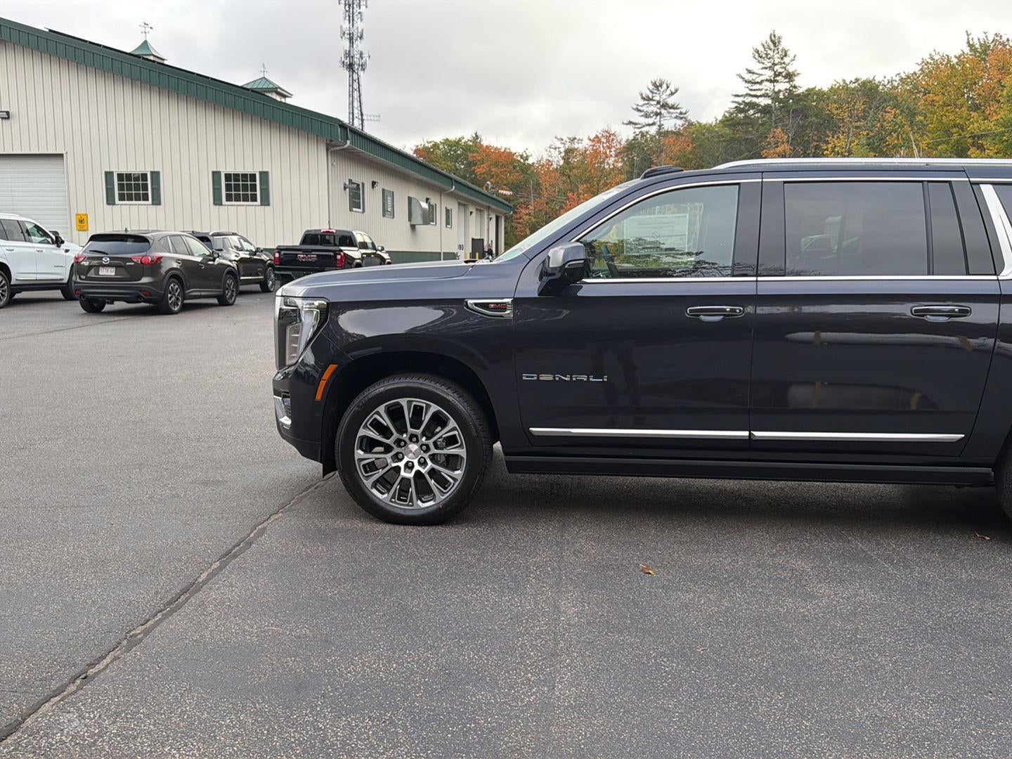 2027 GMC Yukon XL Denali