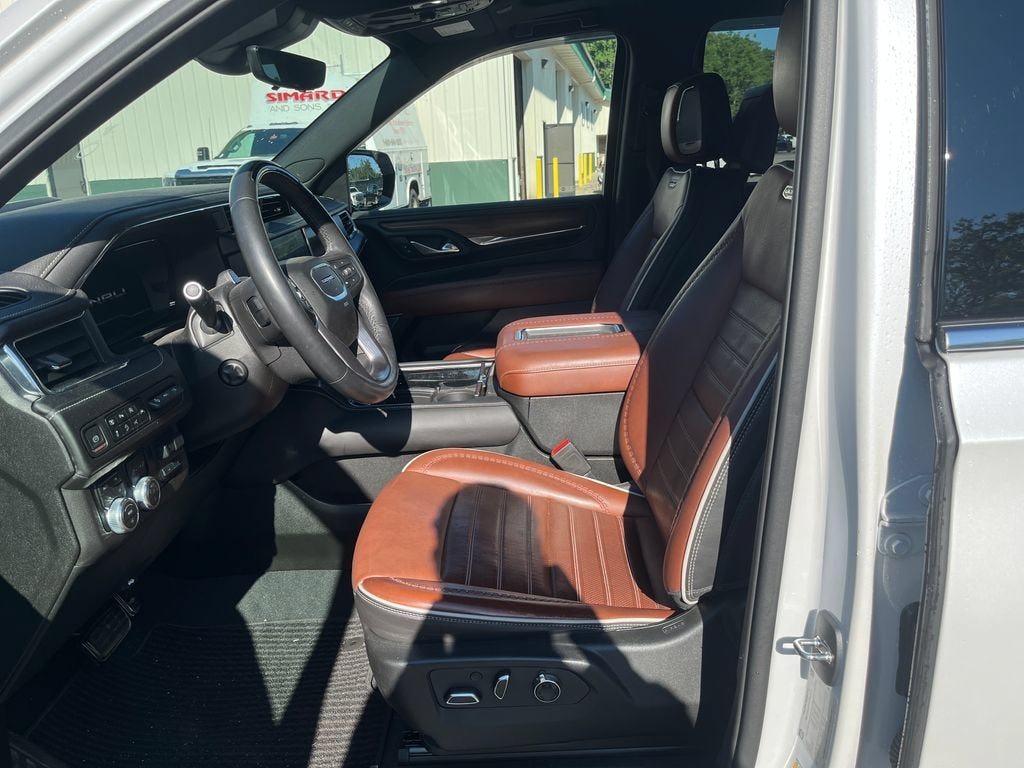 2023 GMC Yukon XL Denali Ultimate