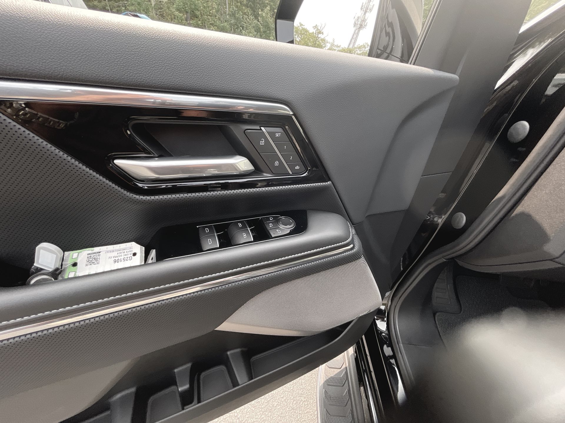 2025 GMC Sierra EV Extended Range Denali