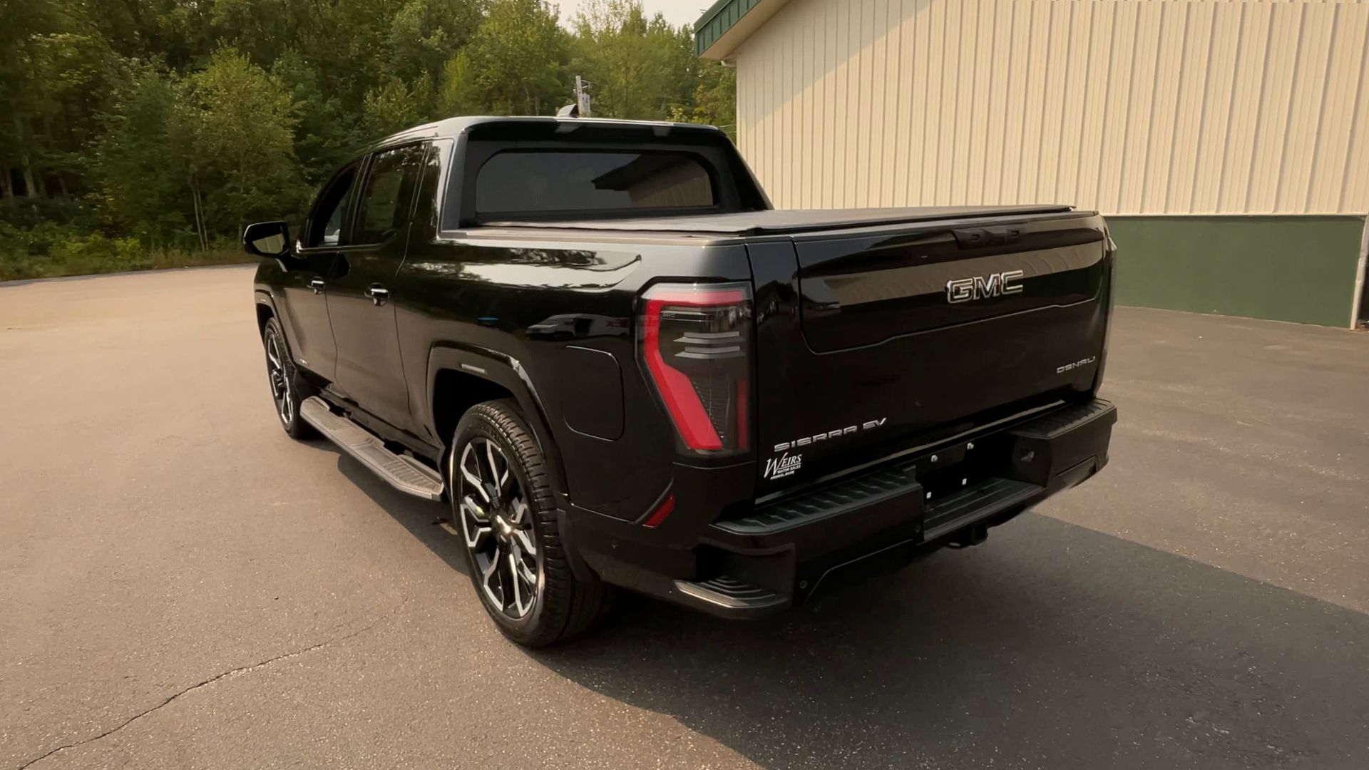2025 GMC Sierra EV Extended Range Denali