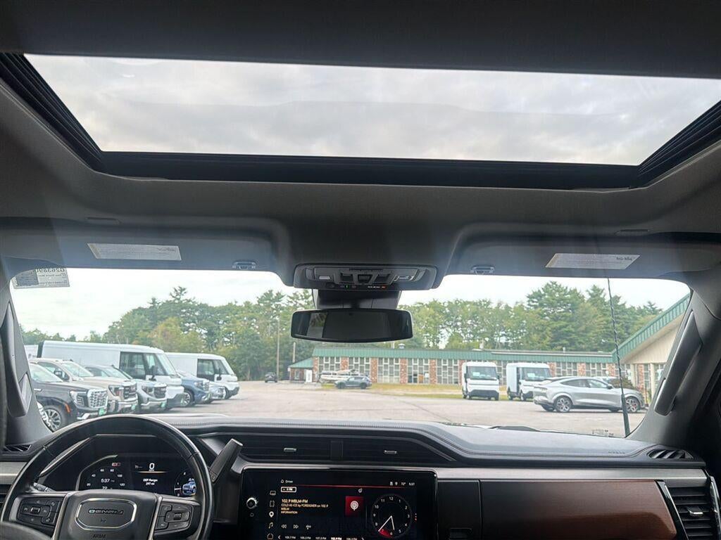 2024 GMC Sierra 3500 HD Denali