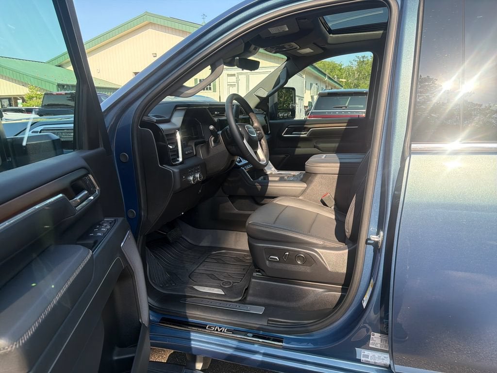 2025 GMC Sierra 2500 HD Denali