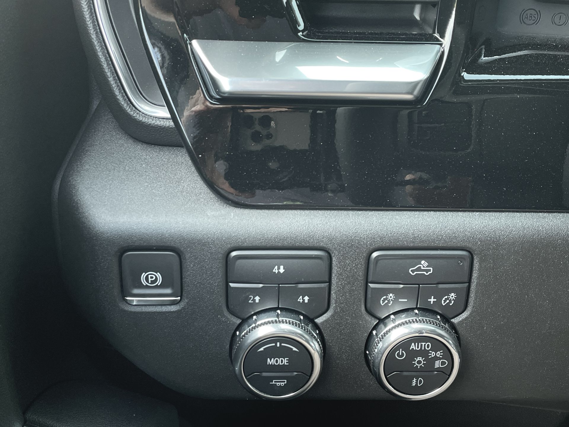 2025 GMC Sierra 3500 HD SLE